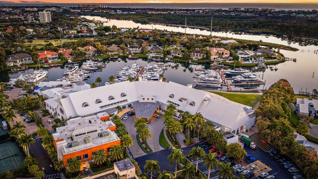 217 Commodore Drive, Jupiter, FL 33477