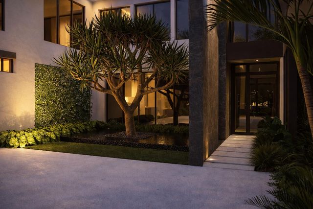 217 Commodore Drive, Jupiter, FL 33477