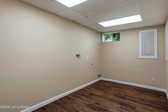 3884 Rineyville Rd, Elizabethtown, KY 42701