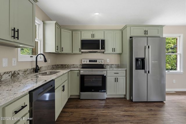 3884 Rineyville Rd, Elizabethtown, KY 42701
