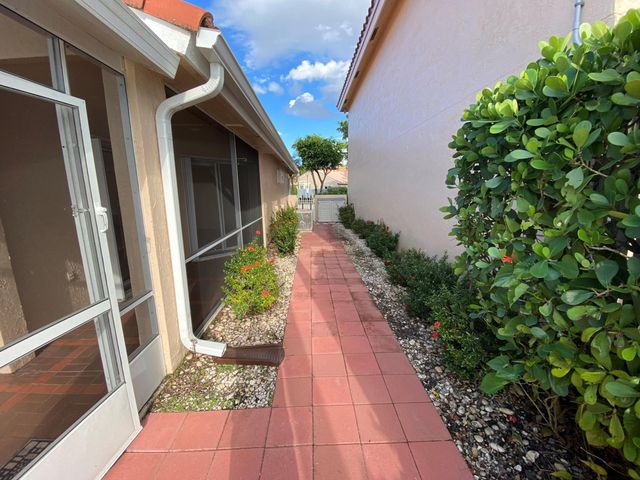 1356 Garden Road, Weston, FL 33326