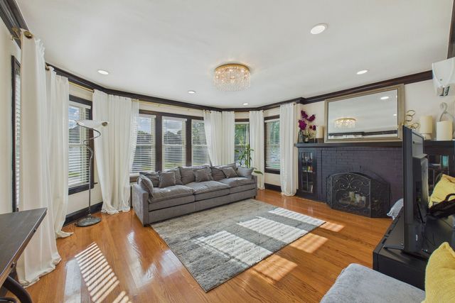 1625 N Natchez Avenue, Chicago, IL 60707