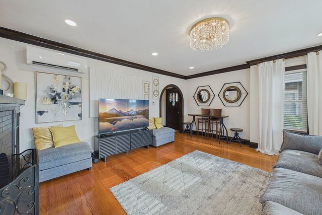 1625 N Natchez Avenue, Chicago, IL 60707