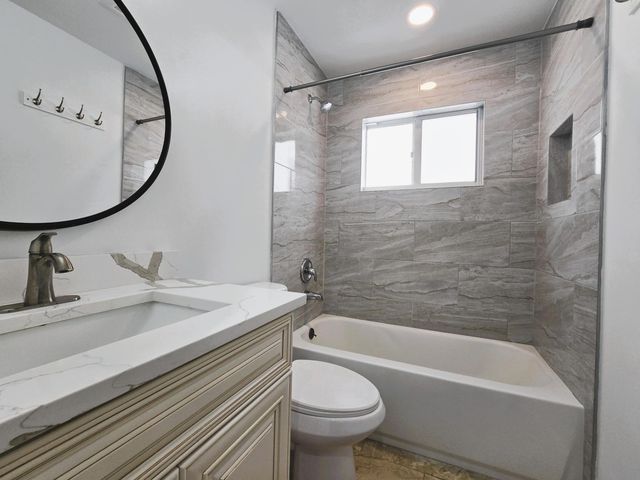 324 S Chillingworth Drive, West Palm Beach, FL 33409