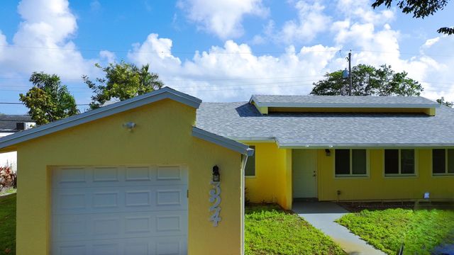 324 S Chillingworth Drive, West Palm Beach, FL 33409
