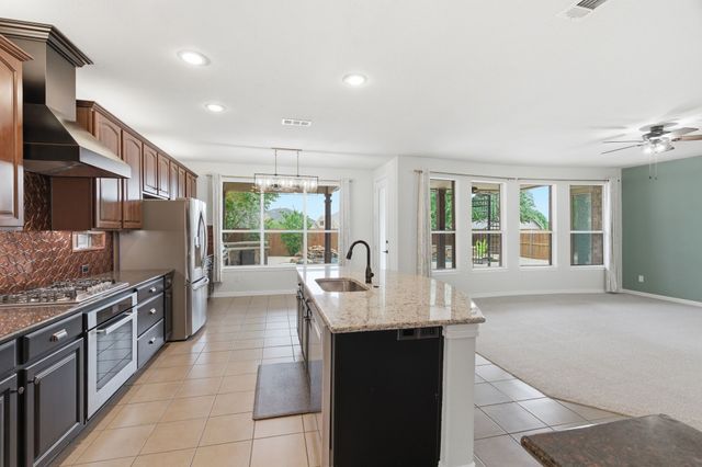 404 Sodbury Court, Roanoke, TX 76262