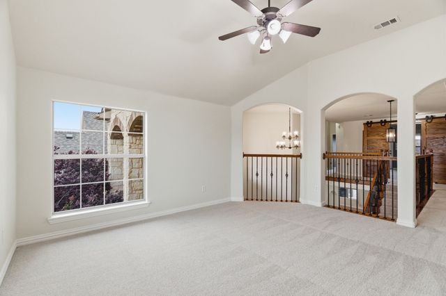 404 Sodbury Court, Roanoke, TX 76262