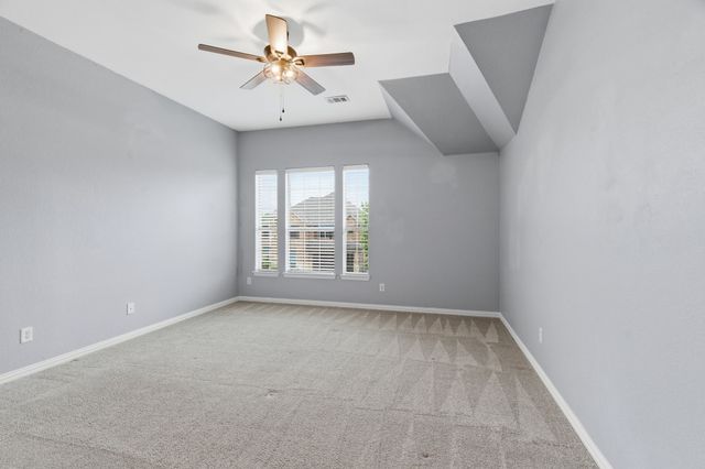 404 Sodbury Court, Roanoke, TX 76262