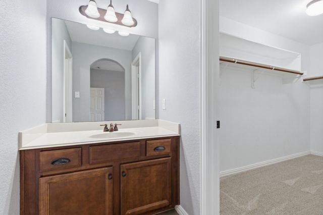 404 Sodbury Court, Roanoke, TX 76262