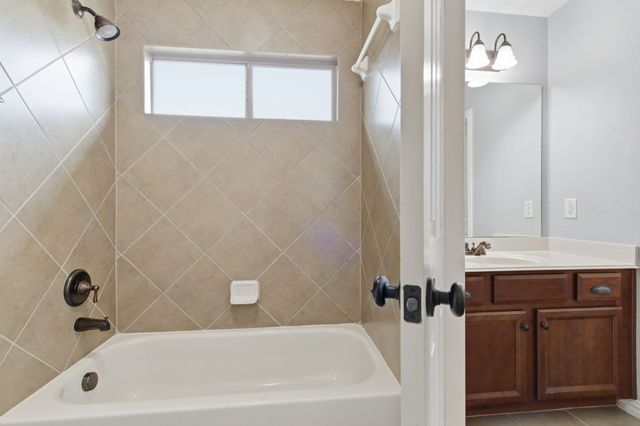 404 Sodbury Court, Roanoke, TX 76262