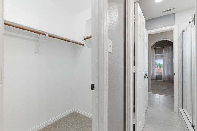 404 Sodbury Court, Roanoke, TX 76262