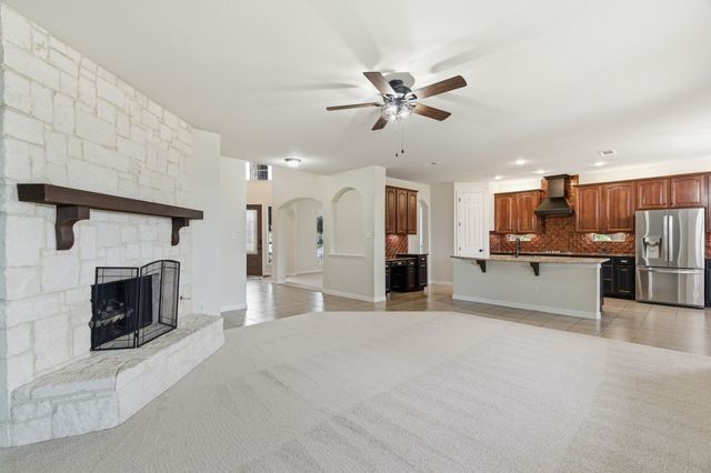 404 Sodbury Court, Roanoke, TX 76262