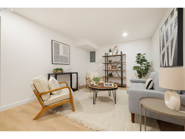135 Nw 90TH Ave, Portland, OR 97229