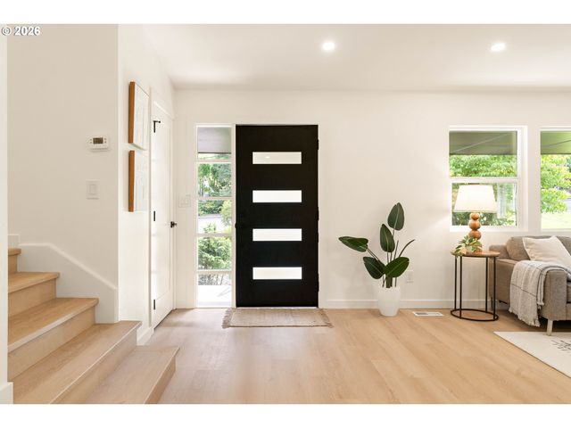 135 Nw 90TH Ave, Portland, OR 97229