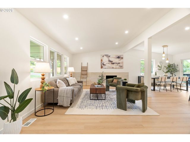 135 Nw 90TH Ave, Portland, OR 97229