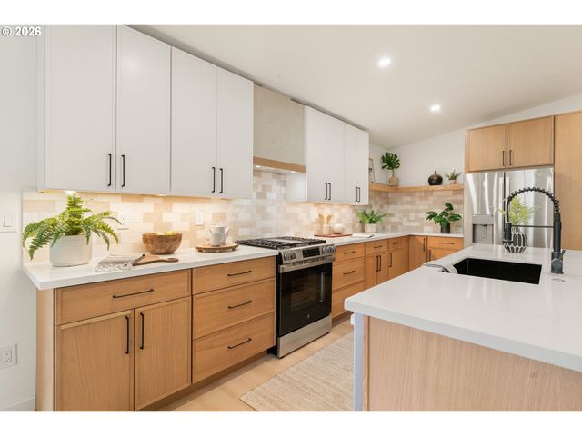 135 Nw 90TH Ave, Portland, OR 97229