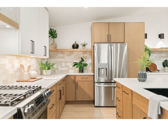 135 Nw 90TH Ave, Portland, OR 97229