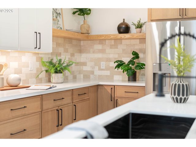 135 Nw 90TH Ave, Portland, OR 97229