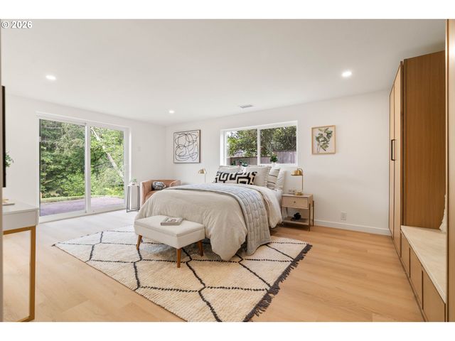135 Nw 90TH Ave, Portland, OR 97229