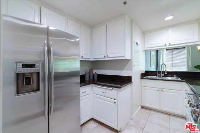 1401 S Bentley Avenue 202, Los Angeles, CA 90025