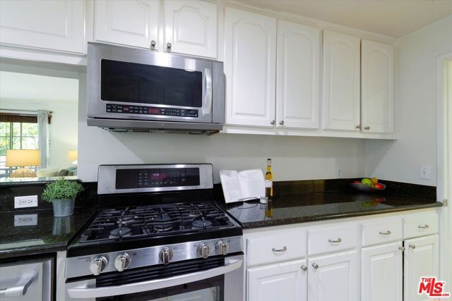 1401 S Bentley Avenue 202, Los Angeles, CA 90025