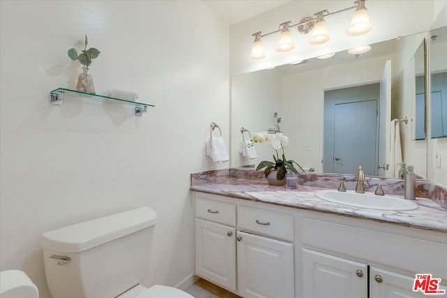 1401 S Bentley Avenue 202, Los Angeles, CA 90025