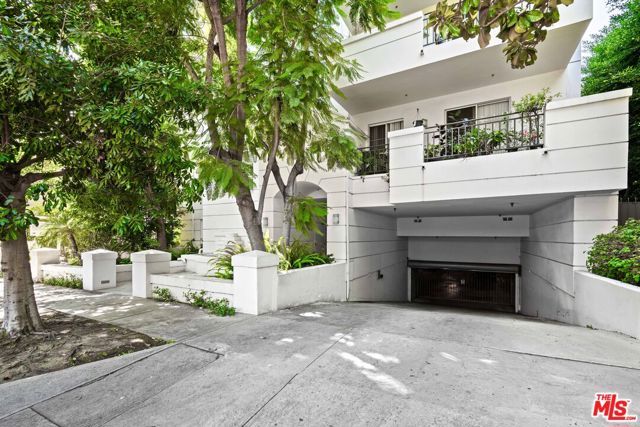 1401 S Bentley Avenue 202, Los Angeles, CA 90025