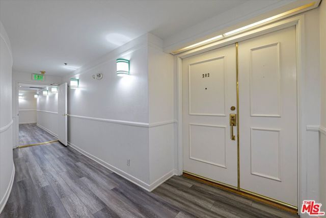 1401 S Bentley Avenue 202, Los Angeles, CA 90025