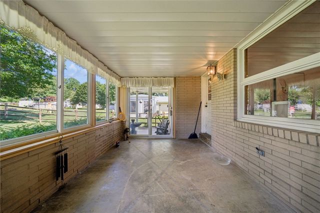 629 Sandy Hill, Penn Twp, PA 15642