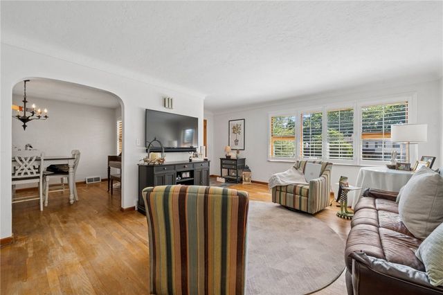 629 Sandy Hill, Penn Twp, PA 15642