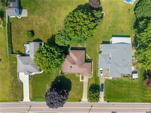 629 Sandy Hill, Penn Twp, PA 15642