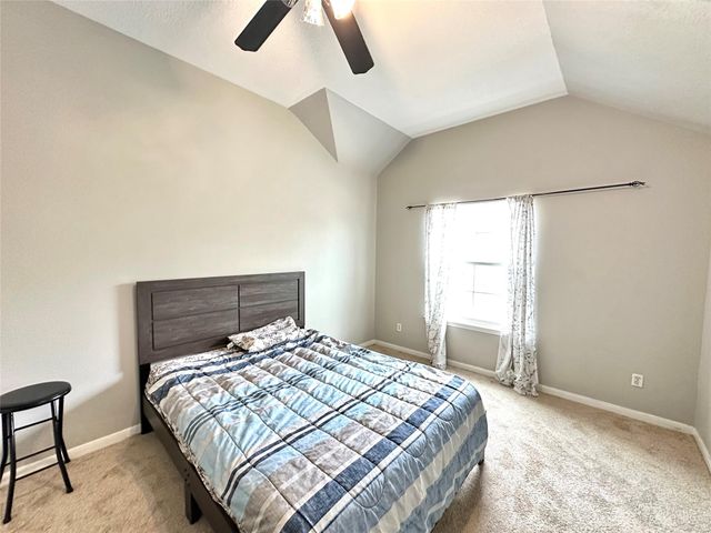 8315 Hayden Cove Drive, Tomball, TX 77375