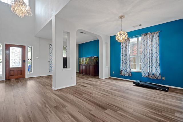 8315 Hayden Cove Drive, Tomball, TX 77375