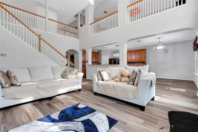 8315 Hayden Cove Drive, Tomball, TX 77375