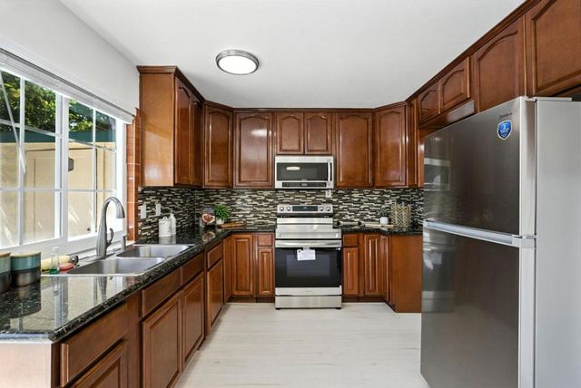 27726 Del Norte Court, Hayward, CA 94545