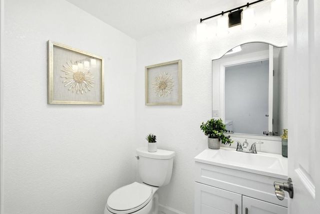 27726 Del Norte Court, Hayward, CA 94545