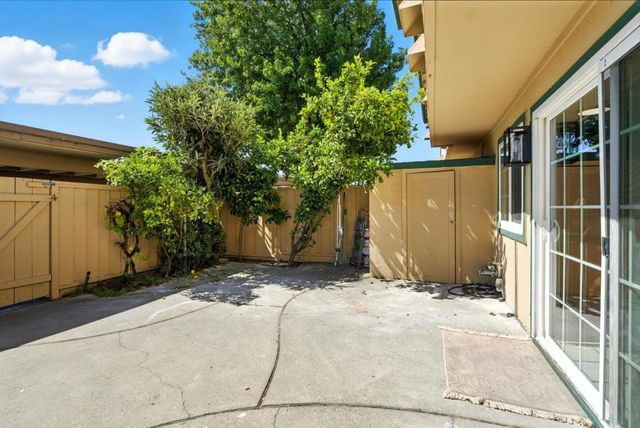 27726 Del Norte Court, Hayward, CA 94545