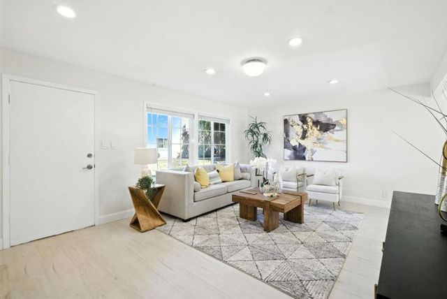 27726 Del Norte Court, Hayward, CA 94545