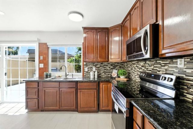 27726 Del Norte Court, Hayward, CA 94545