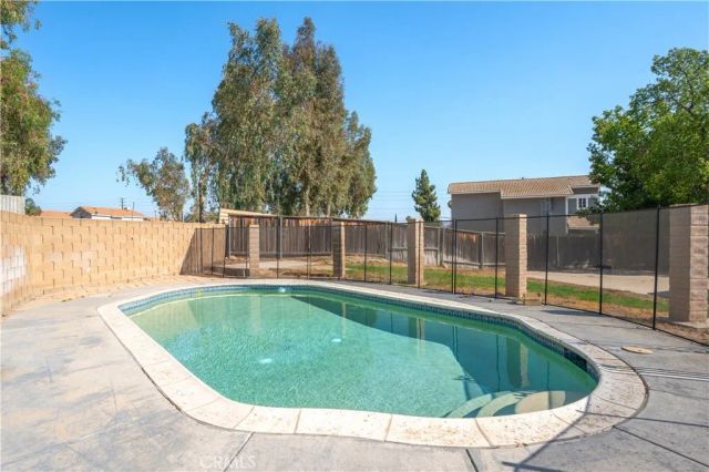 27394 Rustic Lane, Highland, CA 92346