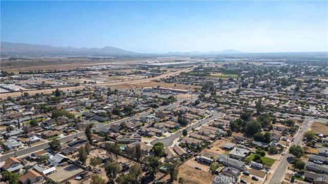 27394 Rustic Lane, Highland, CA 92346
