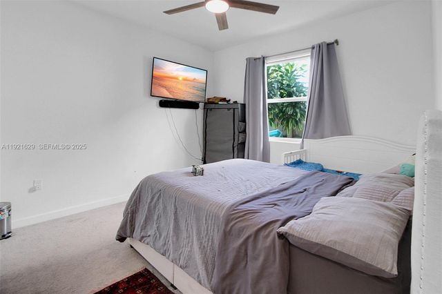 1382 SE 26th Rd, Homestead, FL 33035