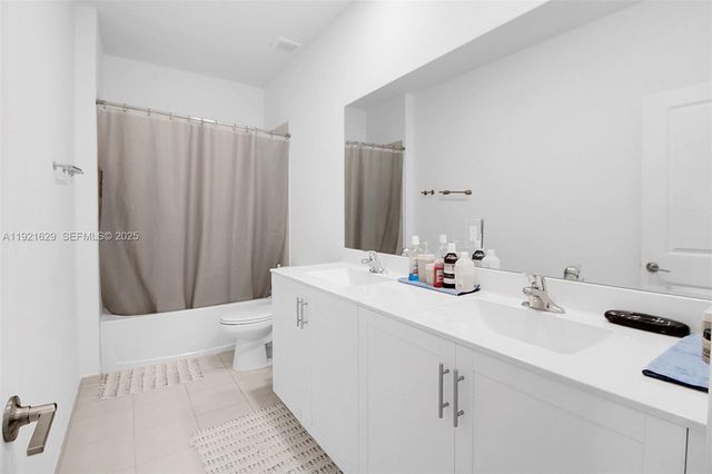 1382 SE 26th Rd, Homestead, FL 33035