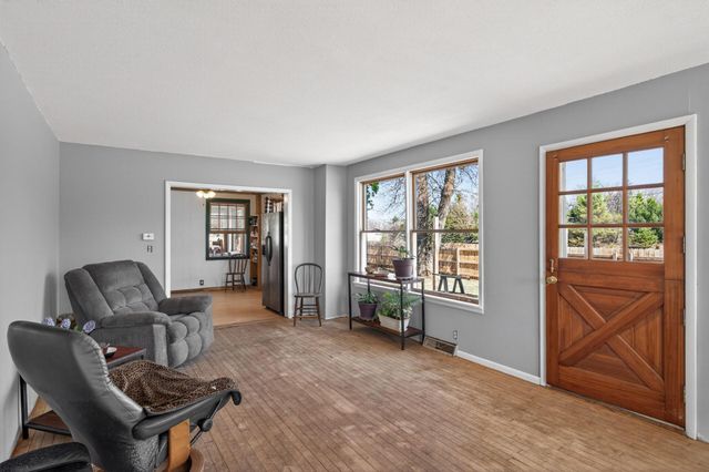 20761 Guarani Street NW, Oak Grove, MN 55303