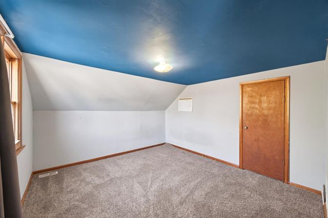 20761 Guarani Street NW, Oak Grove, MN 55303