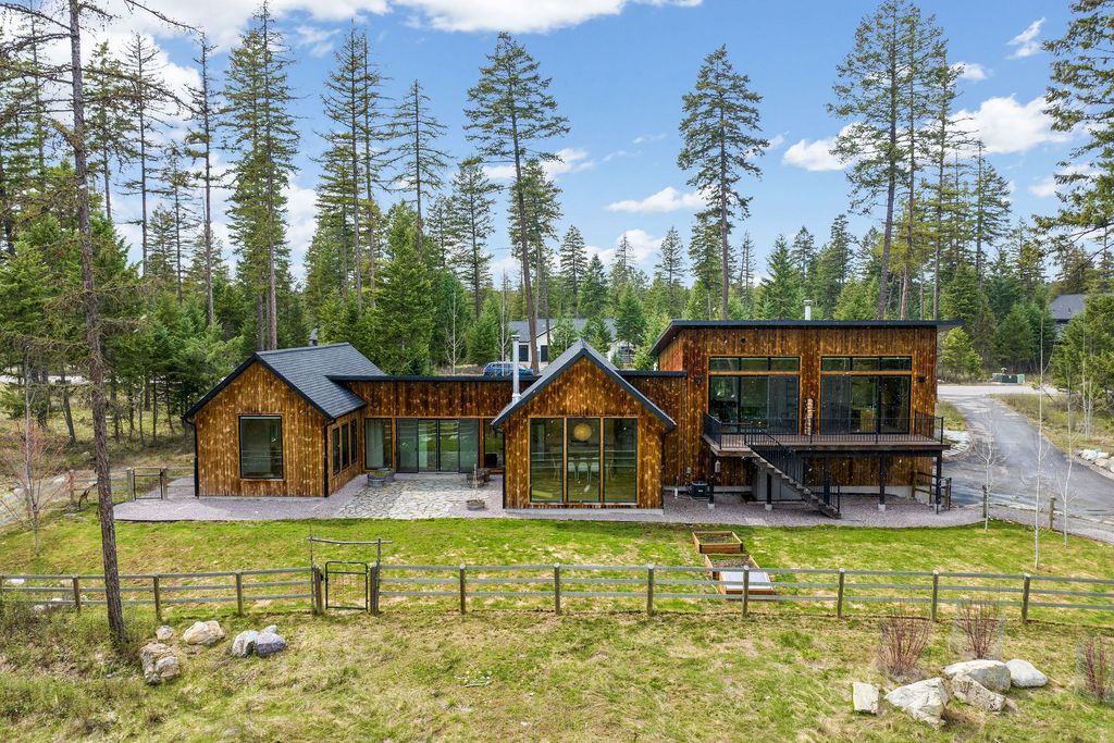 1157 Whitefish Village Drive, Whitefish, MT 59937