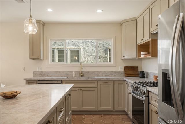 2014 W 84th Street, Los Angeles, CA 90047