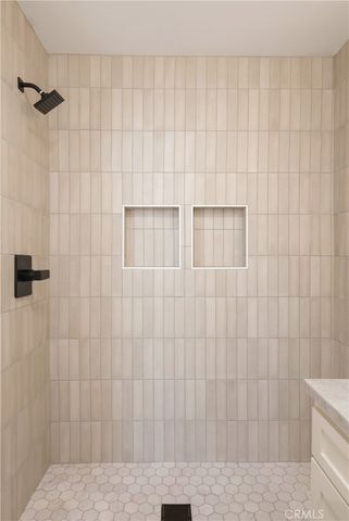 2014 W 84th Street, Los Angeles, CA 90047