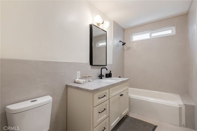 2014 W 84th Street, Los Angeles, CA 90047