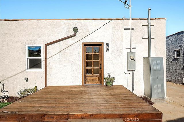 2014 W 84th Street, Los Angeles, CA 90047